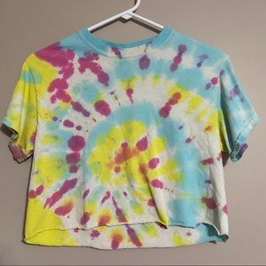 Thrifted tye dye crop tee